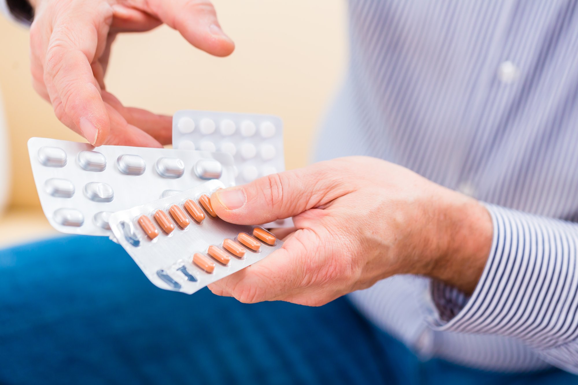 How to cut pills easily and alternatives