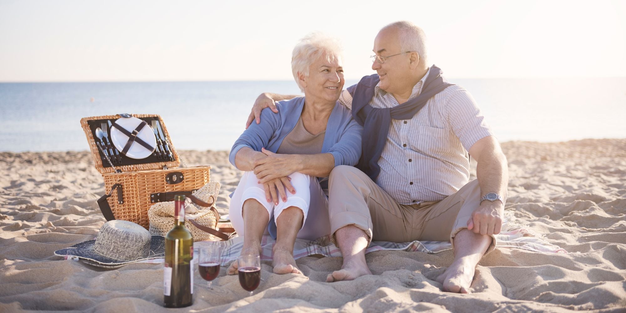 How to identify the symptoms of heat stroke in older people