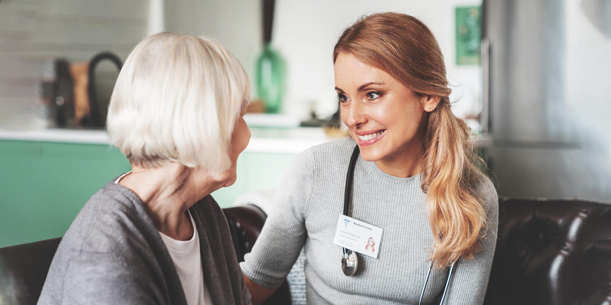 Residence or caregiver for the elderly. To do?
